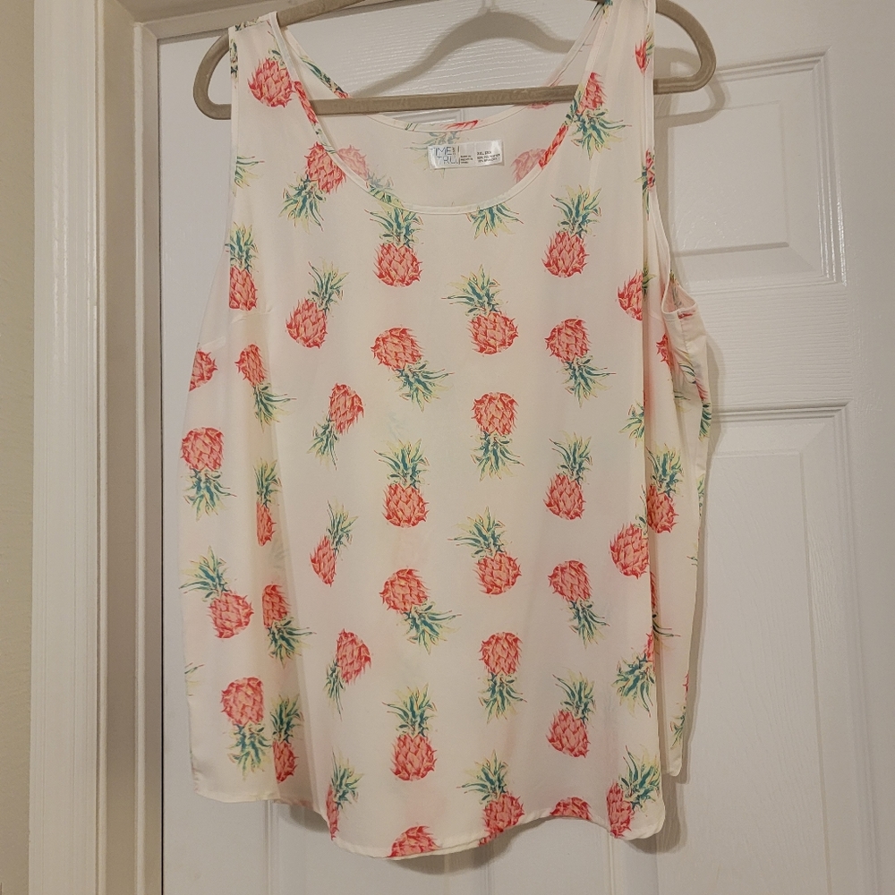 Time & Tru pineapple tank